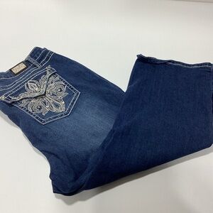 Earl Jean Brand Capris With Bling Pockets Size 20W